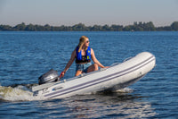 Zodiac Cadet 270 ALU rubberboot met aluminium vloer op het water
