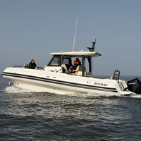Zodiac X9CC 8,60 meter center console RIB met hardtop varend op het water